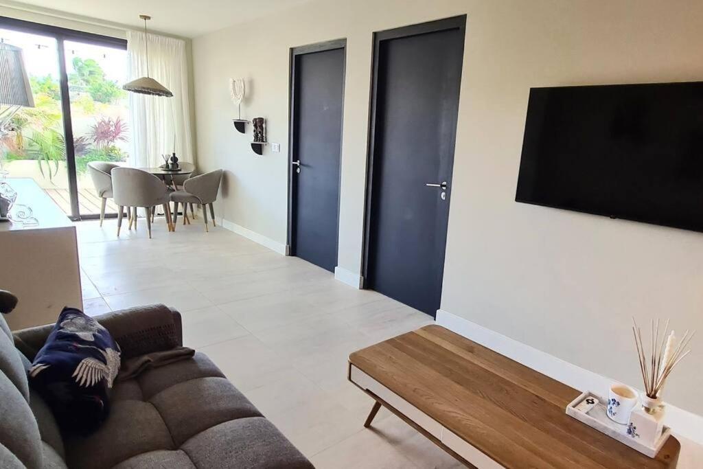 Boutique Appartment 4P With Private Pool, Near Jan Thiel & Mambo Beach Βίλλεμσταντ Εξωτερικό φωτογραφία